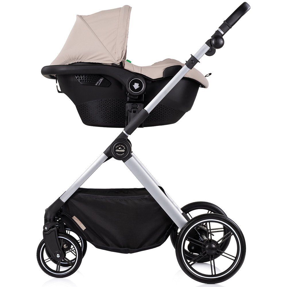 CHIPOLINO Carucior 3 in 1 pentru copii Pearl Latte transformabil reversibil roti cu suspensii geanta pentru infasat greutate admisa 22 kg