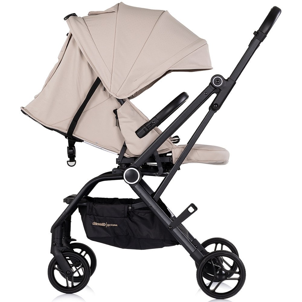 CHIPOLINO Carucior pentru copii Go Twist Latte cu sezut rotativ cadru din aluminiu bara detasabila suport reglabil pentru picioare roti cu suspensii greutate admisa 22 kg