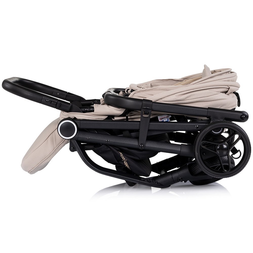 CHIPOLINO Carucior pentru copii Go Twist Latte cu sezut rotativ cadru din aluminiu bara detasabila suport reglabil pentru picioare roti cu suspensii greutate admisa 22 kg
