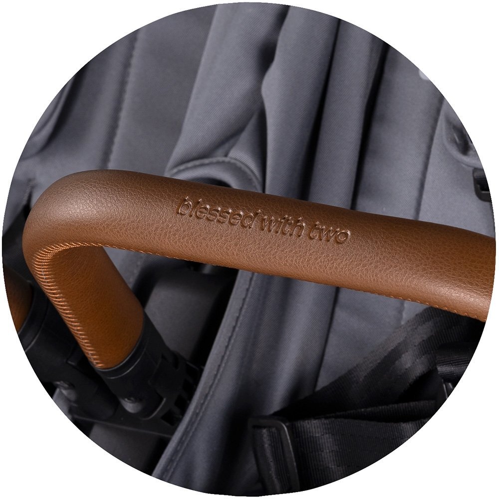 CHIPOLINO Carucior pentru gemeni Twinity Cloud cadru din aluminiu suspensii huse picioare suport pahar gentuta