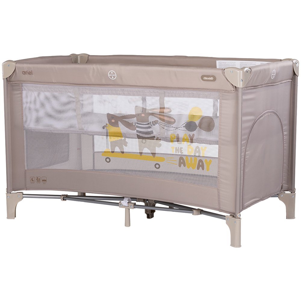 CHIPOLINO Patut pliabil pentru copii Ariel Latte 120x60 cm doua nivele intrare laterala cu fermoar geanta pentru transport