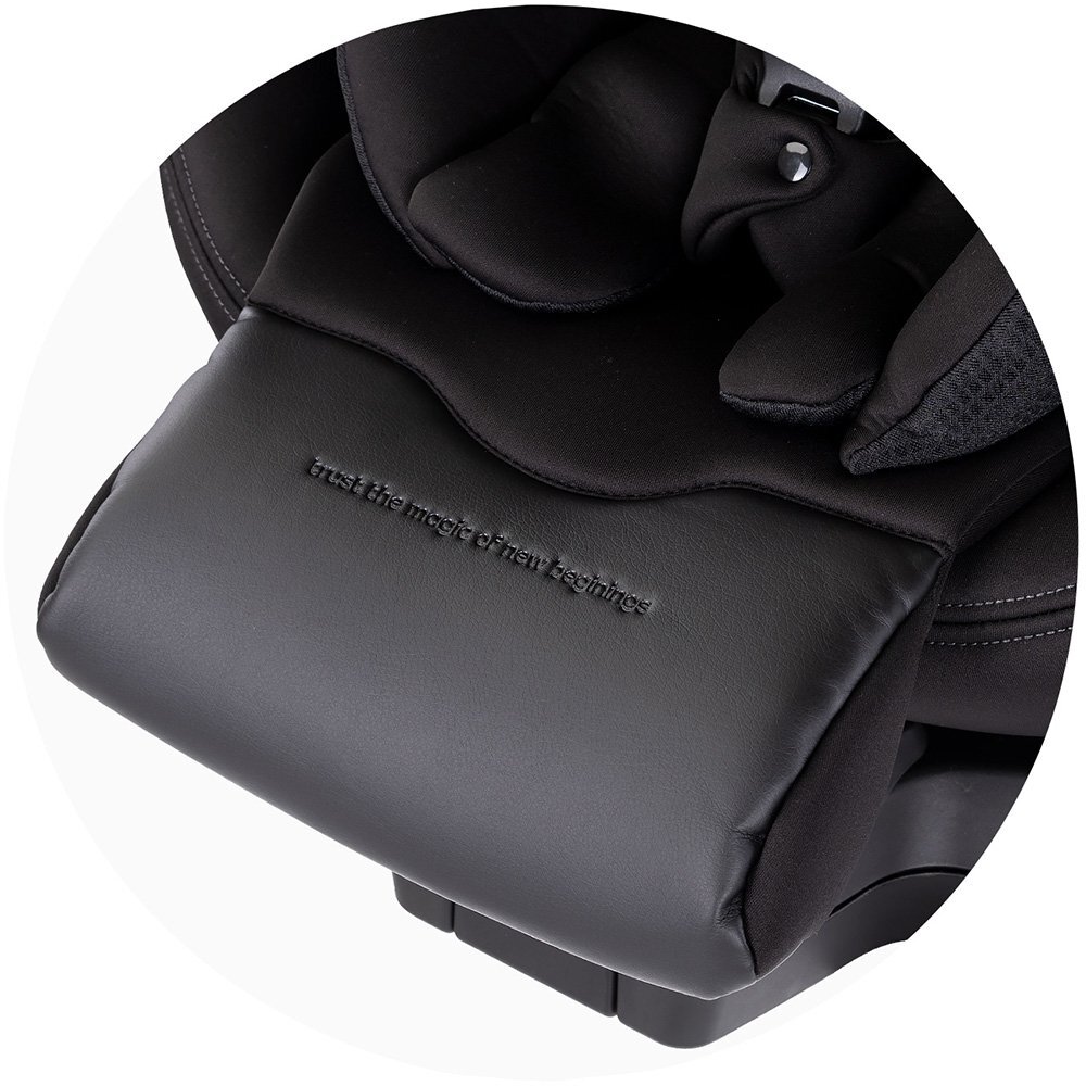 CHIPOLINO Scaun auto pentru copii Premium Blackberry i-Size rotativ 40-150 cm sistem isofix si picior de suport protectie la impact lateral SPS tetiera reglabila husa detasabila