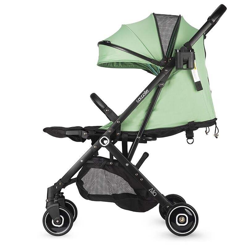 COCCOLLE Carucior sport tip troller Alla Pliere cu o singura mana Cadru aluminiu Copertina cu parasolar si sectiune mesh Spatar reglabil Cos cumparaturi Bara protectie Centuri in 5 puncte Suport pahar Greutate 5.6 kg