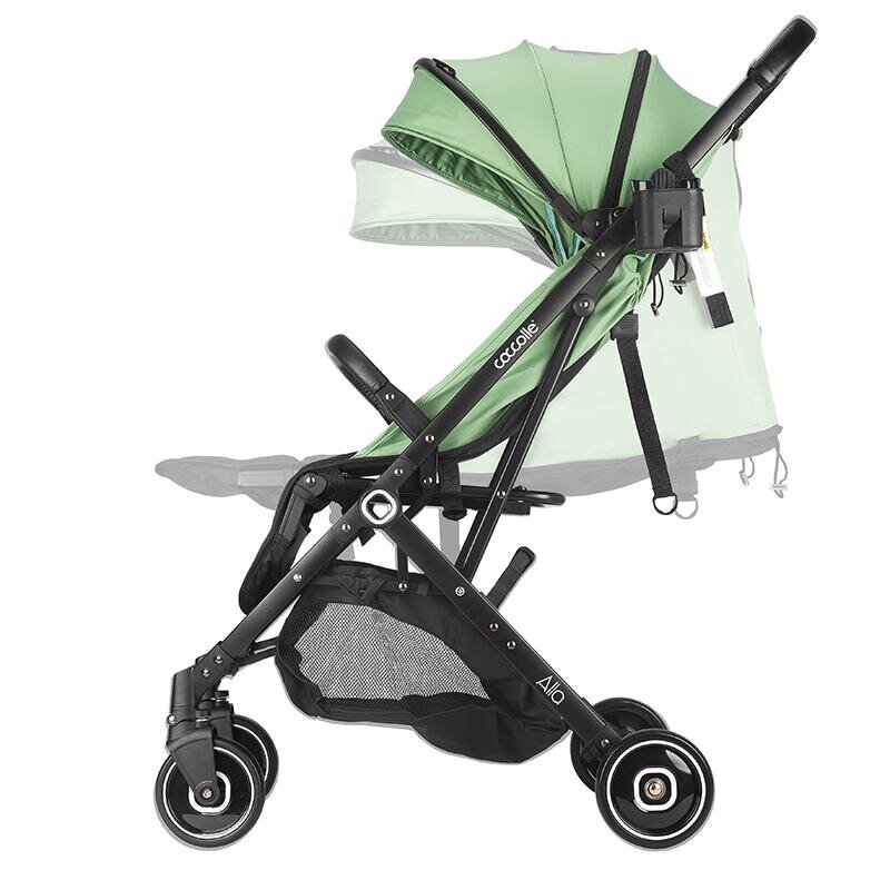 COCCOLLE Carucior sport tip troller Alla Pliere cu o singura mana Cadru aluminiu Copertina cu parasolar si sectiune mesh Spatar reglabil Cos cumparaturi Bara protectie Centuri in 5 puncte Suport pahar Greutate 5.6 kg