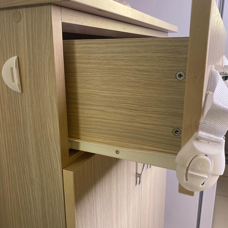 COCCOLLE Set 2 protectii pentru usi si sertare autoadezive