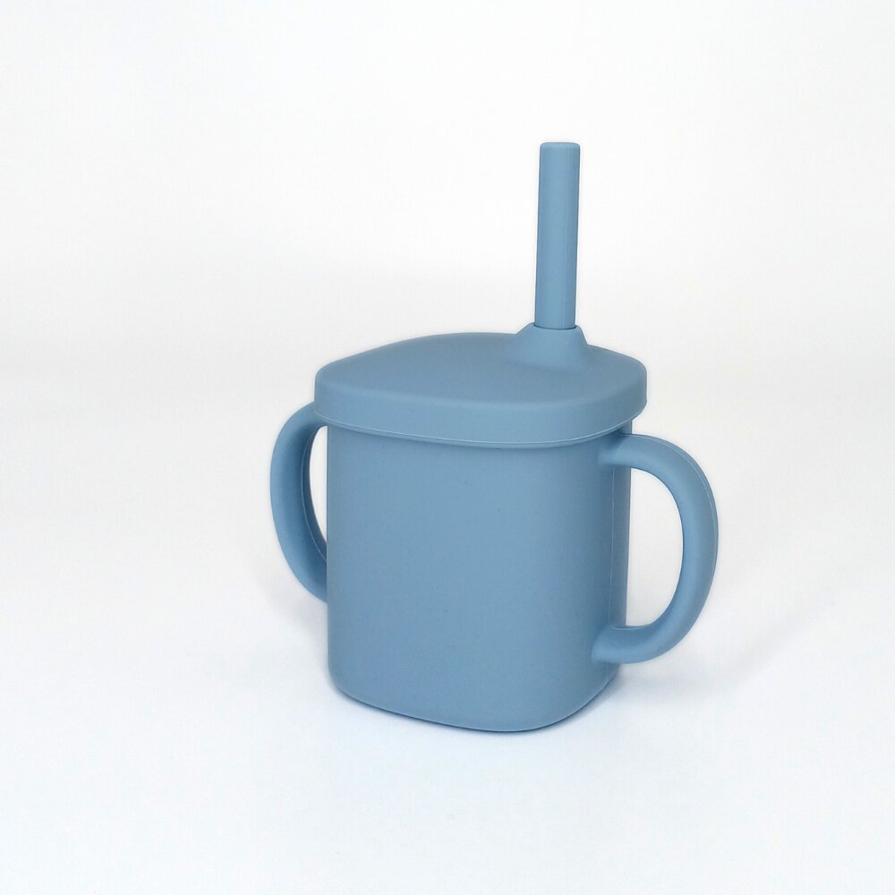 Coccorito Cana cu pai si capac din silicon Blue 180 ml