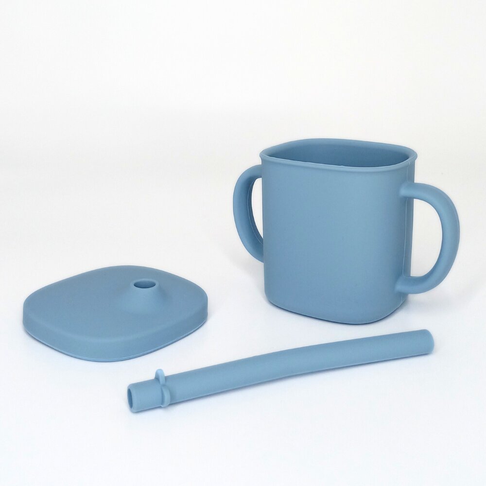 Coccorito Cana cu pai si capac din silicon Blue 180 ml