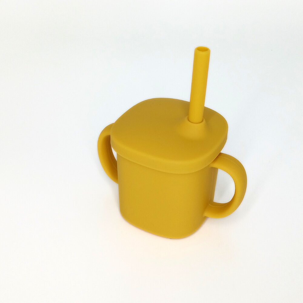 Coccorito Cana cu pai si capac din silicon Yellow 180 ml