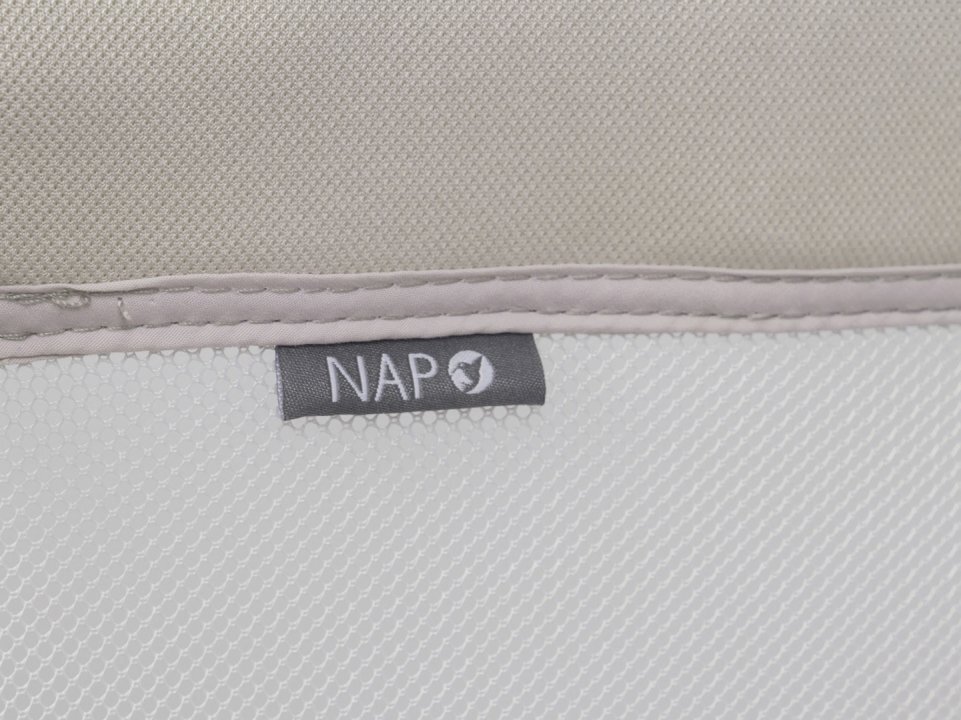 Colibro Patut Co-Sleeper 2 in 1 pentru copii Nap Bassinet cu saltea inclusa inaltime reglabila pe 9 nivele si unghi de inclinare de 30 de grade dimensiuni 90 x 58 cm Taupe