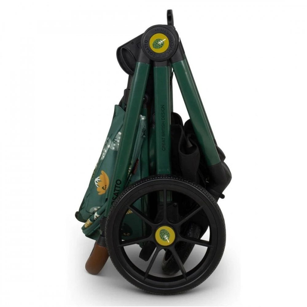 COSATTO Carucior pentru copii Giggle 4 Faraway cu baza isofix sezut reversibil sasiu din aluminiu suspensie bara detasabila maner telescopic accesorii greutate admisa 25 kg