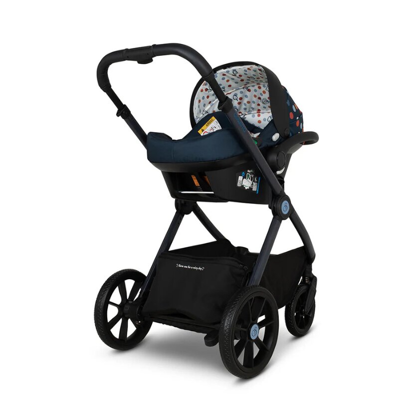 COSATTO Carucior pentru copii Giggle 4 Spot On 3 in 1 cu sezut reversibil sasiu din aluminiu suspensie bara detasabila maner telescopic greutate admisa 25 kg