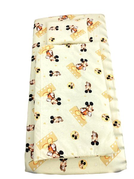 Croitoria Noastra Lenjerie de pat 3 piese cu cearceaf plapumioara si pernuta slim 140x70 cm Mickey pe galben