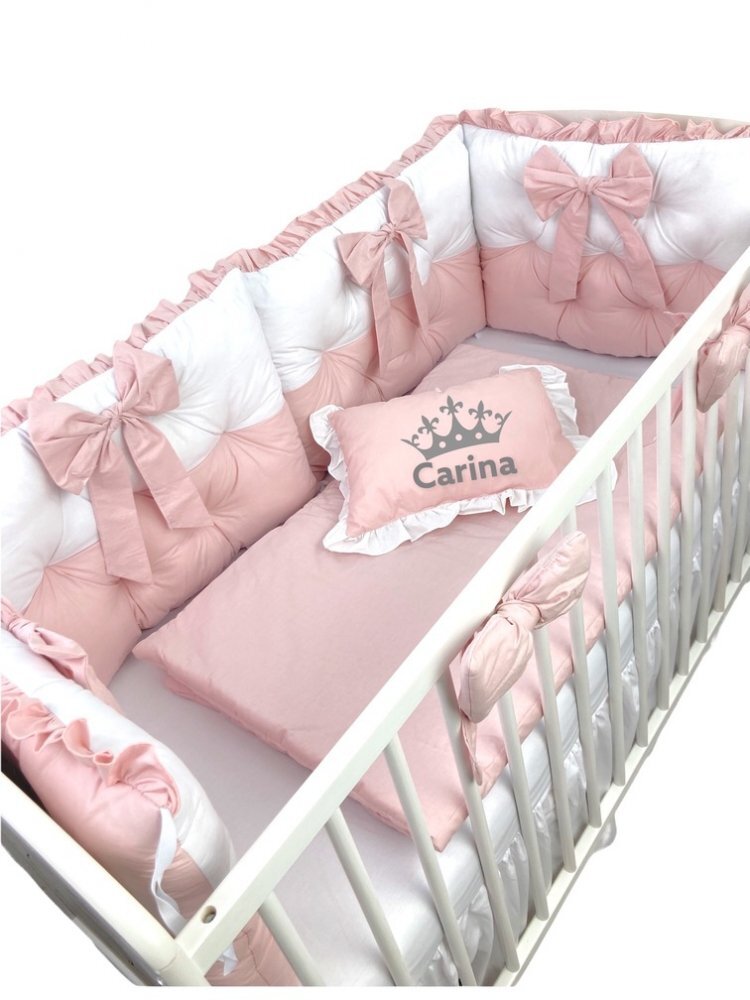 DESEDA Lenjeria de pat Personalizata cu 4 perne aparatori matlasate cearceaf cu volanas pilota si pernuta 140x70 cm roz pudra