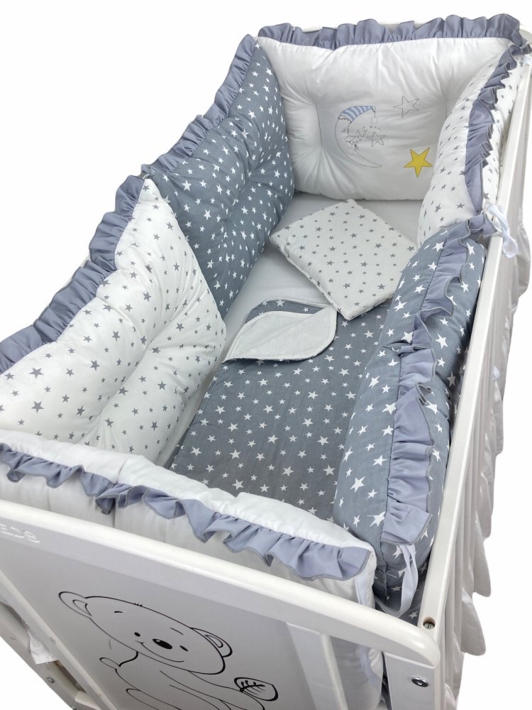 DESEDA Lenjerie patut 140x70 cm cu 6 aparatori pufoase cearsaf si paturica Mix stelute gri
