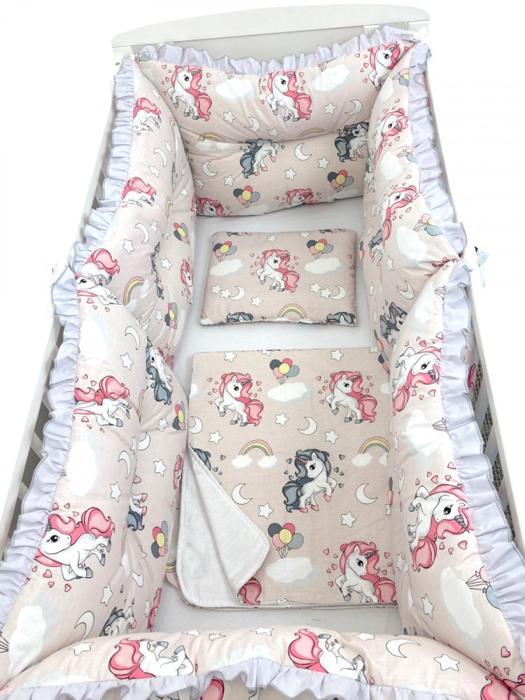 DESEDA Lenjerie patut 140x70 cm cu 6 aparatori pufoase cearsaf si paturica Unicorni