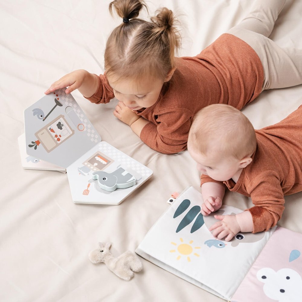 Done by Deer Carte moale pentru tummy time Deer Friends Multicolor