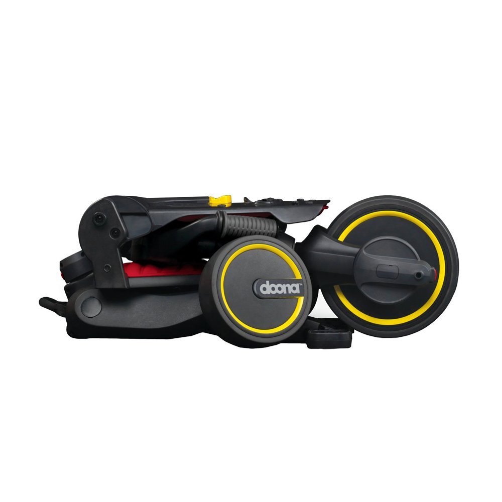 Doona Tricicleta pentru copii Liki Trike S1 Flame Red ultrapliabila in 3 secunde capotina cu protectie UV maner cu control al directiei spatar reglabil multiple pozitii roti din cauciuc Eva si cadru din aluminiu