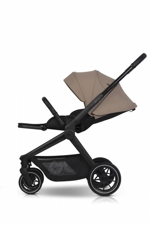 easyGO Carucior 2 in 1 pentru copii Easy Go Reva Gold Beige pana la 22 kg piese reversibile copertina XXL accesorii incluse