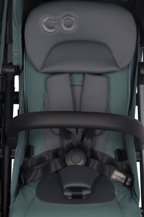 easyGO Carucior pentru gemeni Echo ultrapliabil cu suspensii spatar si suport picioare reglabile usor si manevrabil omologat EN1888 accesorii incluse Sage Green