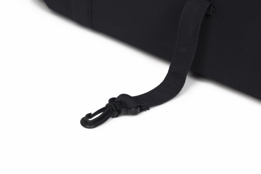 easyGO Port bebe Easy Go Echo Carrier cu intaritura si manere pentru transport cu husa de picioruse si capotina dimensiune 75 x 30 x 20 cm Ebony Black
