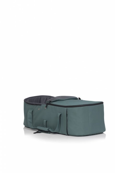 easyGO Port bebe Easy Go Echo Carrier cu intaritura si manere pentru transport cu husa de picioruse si capotina dimensiune 75 x 30 x 20 cm Sage Green