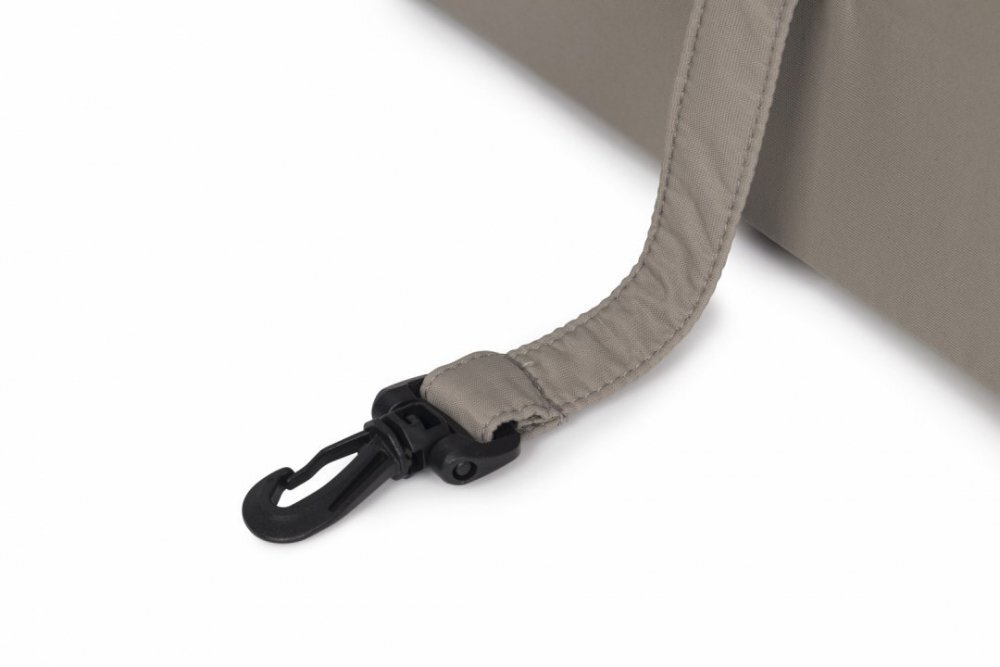 easyGO Port bebe Easy Go Echo Carrier cu intaritura si manere pentru transport cu husa de picioruse si capotina dimensiune 75 x 30 x 20 cm Savana Beige
