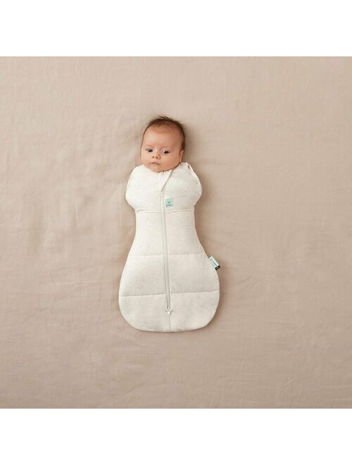ErgoPouch Sistem de infasat si sac de dormit 2 in 1 Bej 6-12 luni 8-10 kg 2.5 Tog bumbac organic fermoar bidirectional transformabil lavabil la masina certificat non-toxic premiat in Australia