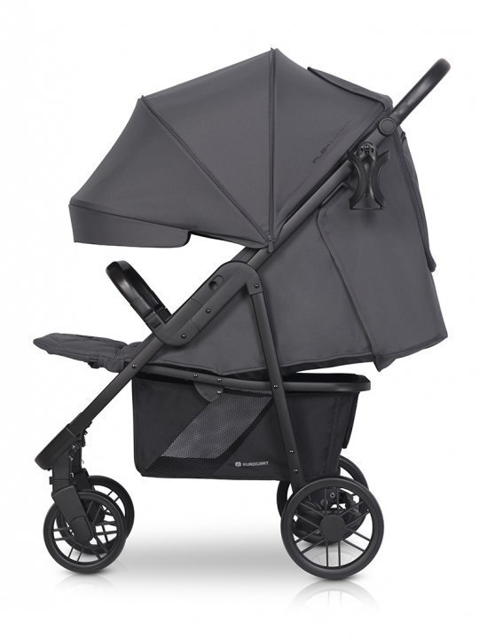 Euro-Cart Carucior pentru copii Flex omologat pana la 22 kg Iron Black Edition cu cadru de aluminiu roti cu suspensii echipat cu husa de picioruse groasa pelerina de ploaie si suport pentru biberon