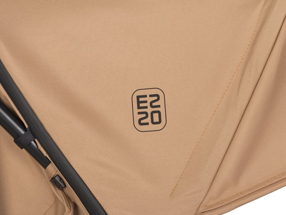 Euro-Cart Carucior sport Euro Cart Ezzo cu pliere tip umbrela pozitie de somn si parasolar XXL Camel spatar reglabil in 3 pozitii dotat cu husa de picioare roti cu suspensii