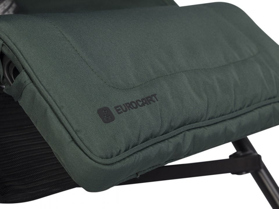 Euro-Cart Carucior sport Euro Cart Ezzo cu pliere tip umbrela pozitie de somn si parasolar XXL Jungle spatar reglabil in 3 pozitii dotat cu husa de picioare roti cu suspensii