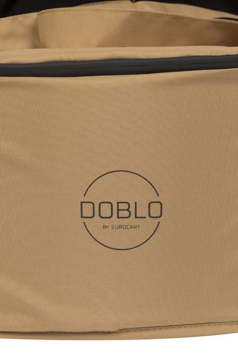 Euro-Cart Cosulet port bebe tip landou Euro Cart Doblo CarryMe cu intaritura manere pentru transport cu husa de picioruse si capotina dimensiune 72 x 30 x 21 cm Camel