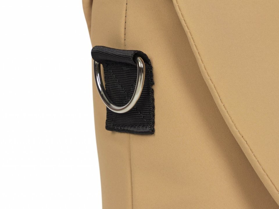 Euro-Cart Geanta multifunctionala pentru mamici Euro Cart compatibila carucioarelor Corso si Crox cu un compartiment si buzunare impermeabila si complet rigida dimensiune 44 x 27 x 14 cm Camel