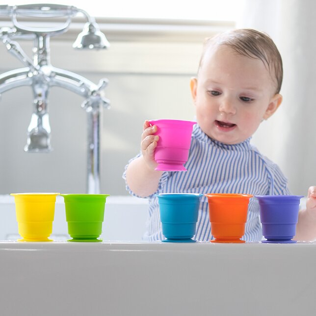 Fat Brain Toys Set de cupe din silicon cu ventuze Suction Kupz