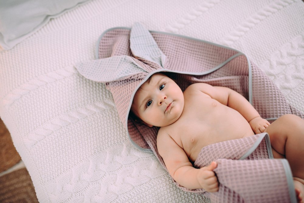 Floo for Baby Prosop de baie din bumbac cu capison si urechiuse Waffle Iepuras Blueberry