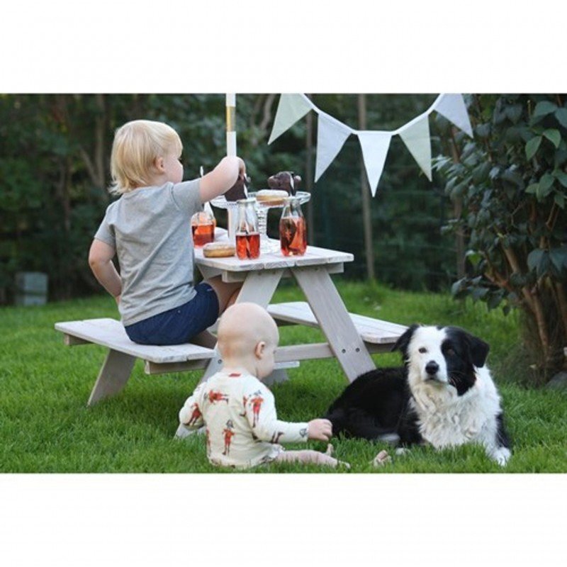 Ginger Home Set masuta de gradina cu bancute din lemn si umbrela Alb