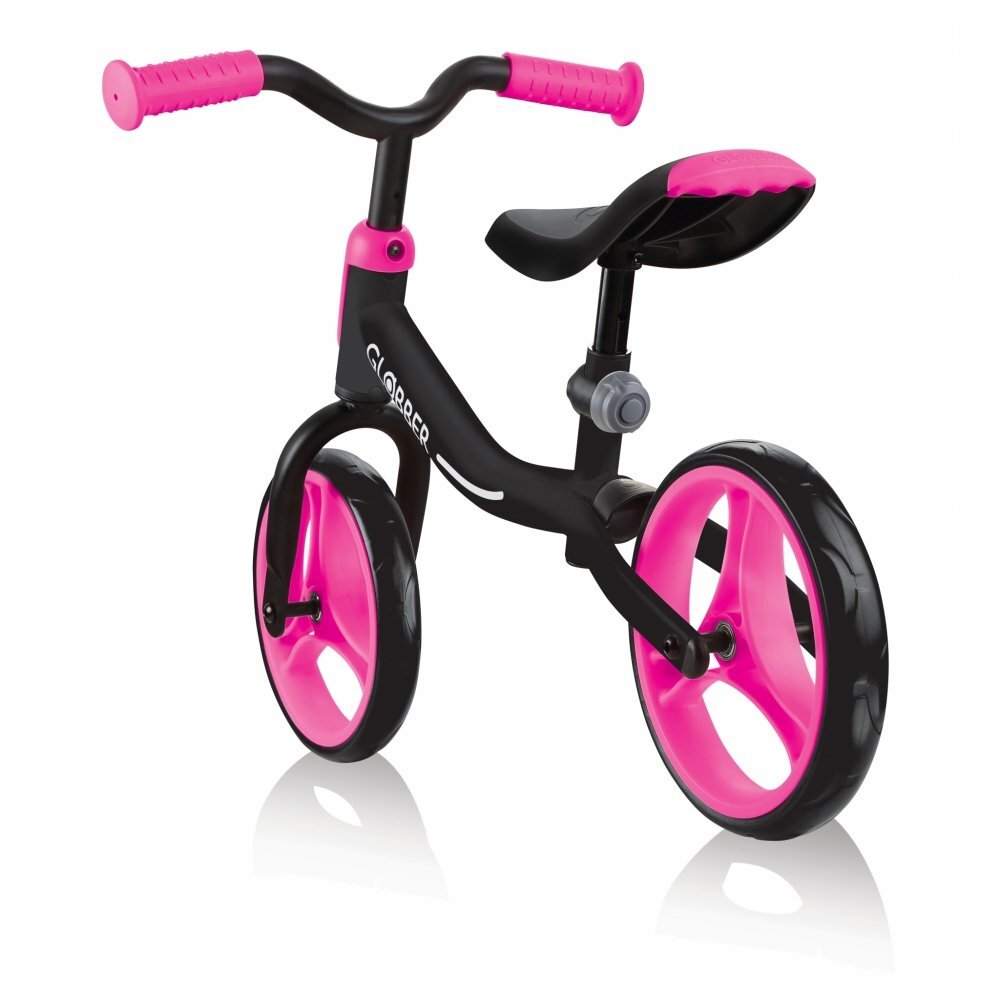 Globber Bicicleta copii fara pedale Go Bike Roz 8.5 inch scaun reglabil pe 3 nivele de inaltime 33-37 cm 2-5 ani greutate maxima 20 kg stickere reflectorizante pe ghidon cadru foarte usor si robust