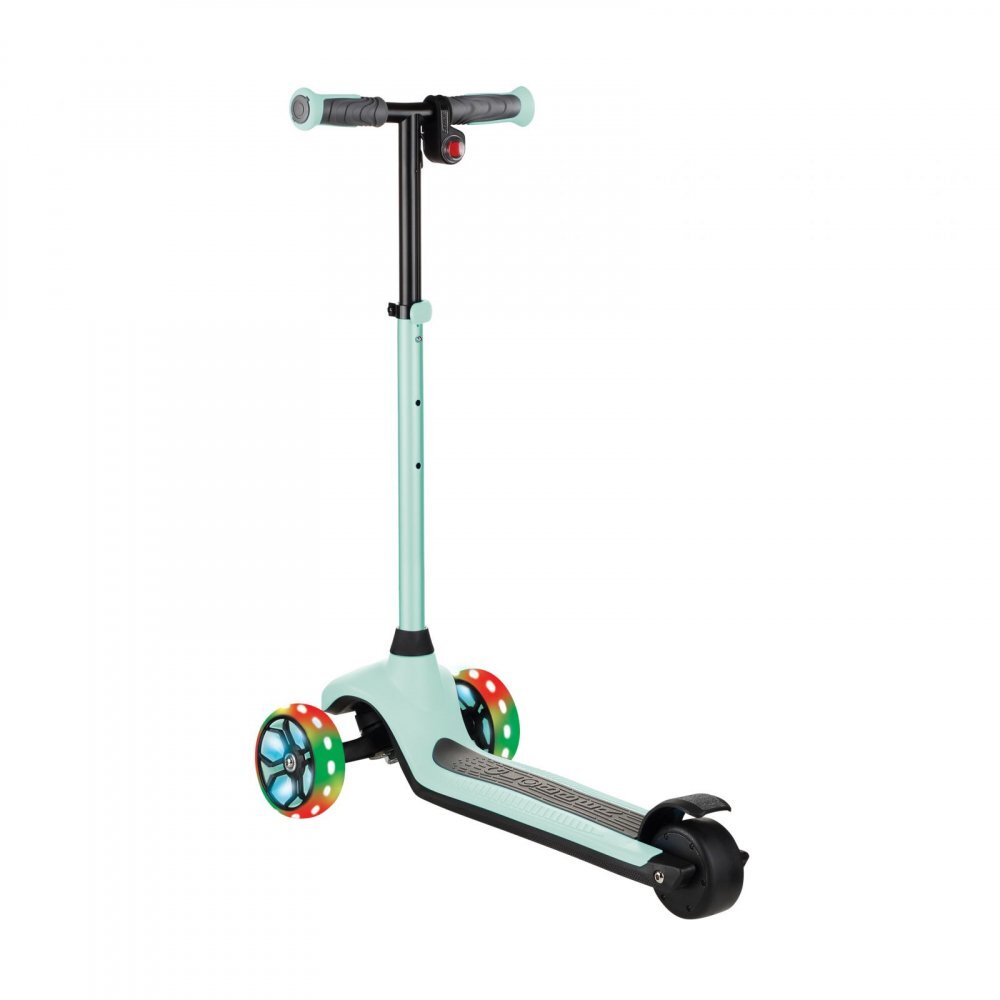 Globber Trotineta electrica E-Motion 4 Verde autonomie 8-10 km ghidon reglabil lumini Led greutate admisa 50 kg
