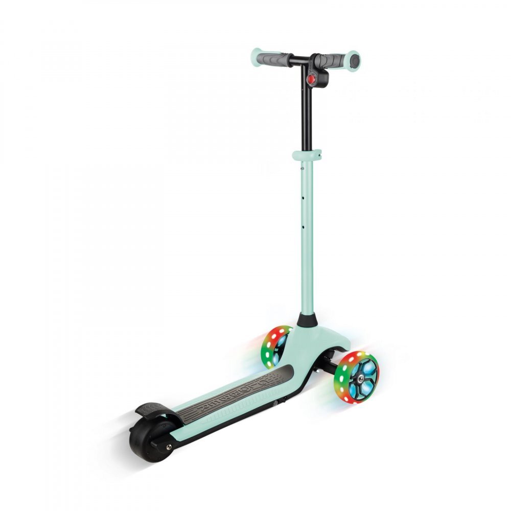 Globber Trotineta electrica E-Motion 4 Verde autonomie 8-10 km ghidon reglabil lumini Led greutate admisa 50 kg