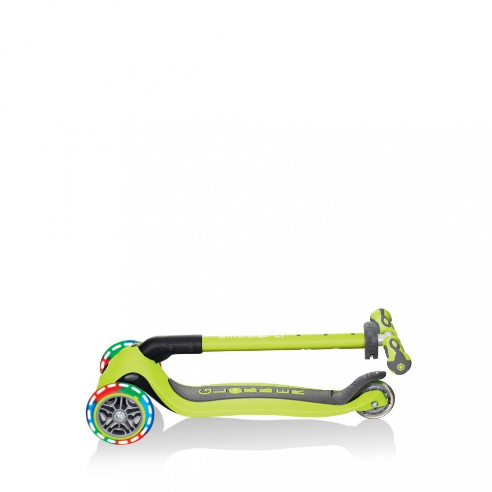 Globber Trotineta evolutiva Go-Up 4 in 1 Deluxe Lights Verde ghidon reglabil scaun maner parinte roti cu Led greutate admisa 50 kg