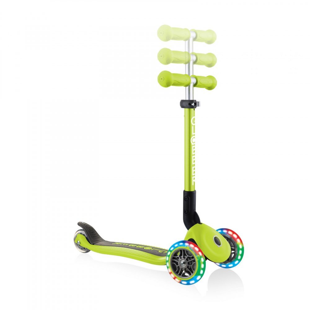 Globber Trotineta Junior verde cu 3 roti LED pliabila ghidon reglabil platforma antiderapanta greutate suportata 50 kg varsta 2 ani+
