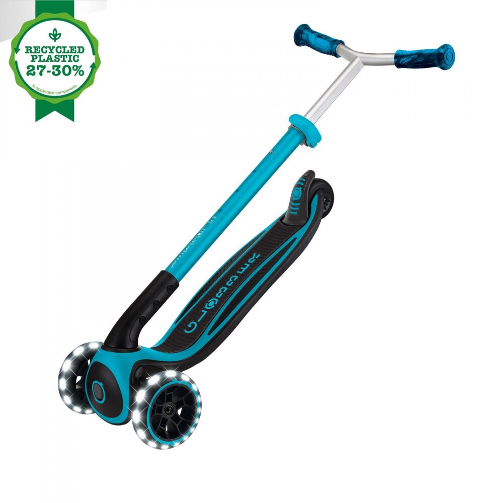 Globber Trotineta pentru copii Ace Lights ghidon reglabil 5 nivele greutate maxima 100 kg rulmenti ABEC 9 culoare albastra