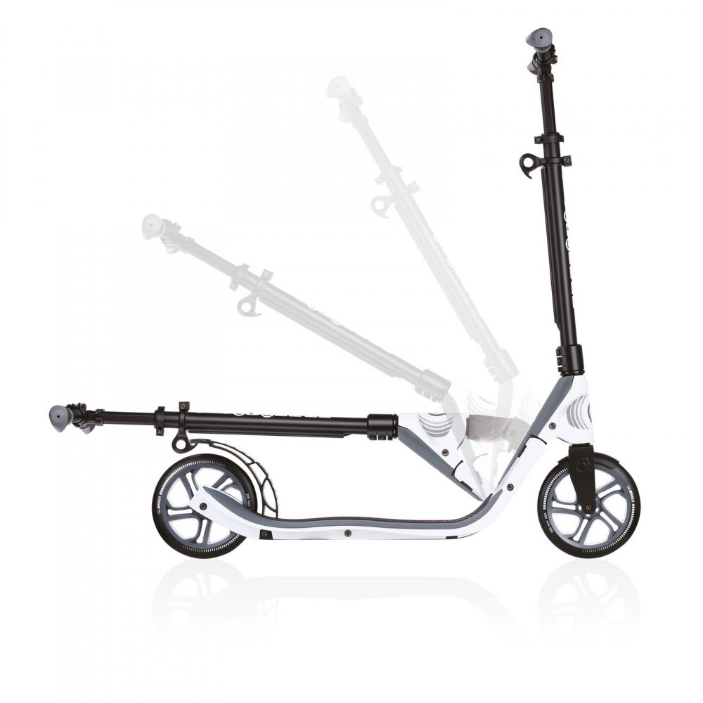 Globber Trotineta pliabila adult One NL 205 alb cadru din aluminiu ghidon reglabil platforma antiderapanta greutate admisa 100 kg