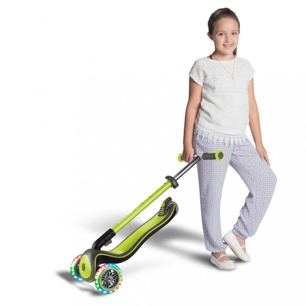 Globber Trotineta pliabila Elite Deluxe Lights Verde roti LED pliabila din aluminiu ghidon reglabil greutate suportata 50 kg varsta 3 ani+