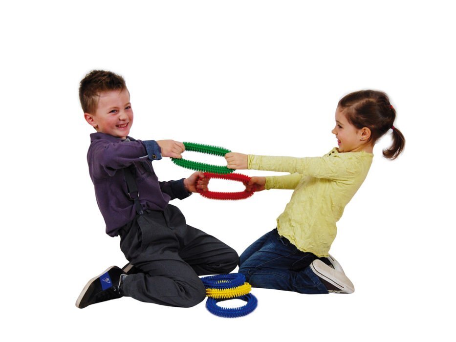Gymnic Set de 4 inele cu tepuse de stimulare senzoriala Aku Ring