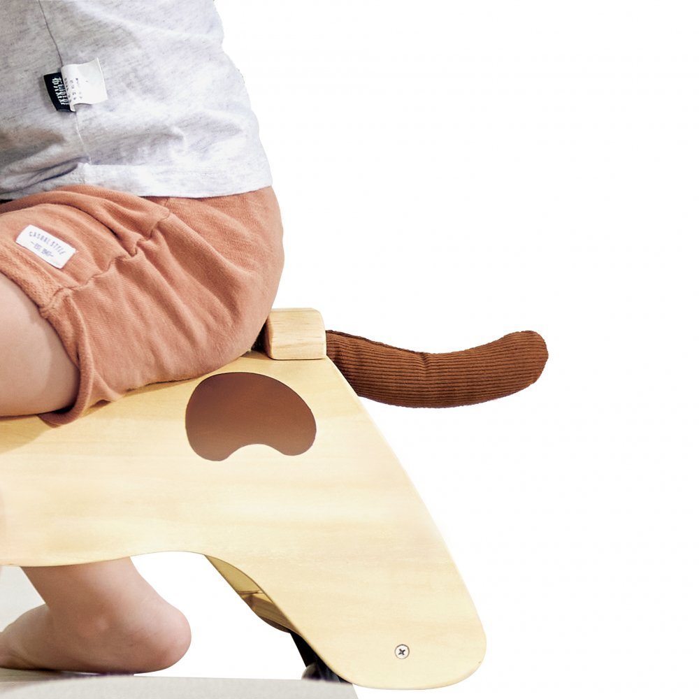 HAPE Ride-On pentru copii din lemn Catel scaun curbat ergonomic rotile din fata se rotesc la 360 de grade recomandat copiilor de la 1 an