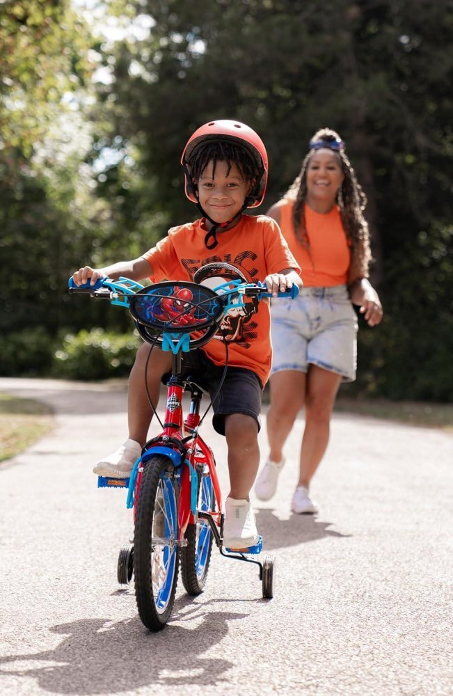 Huffy Bicicleta pentru copii Spiderman 16 inch cu roti ajutatoare