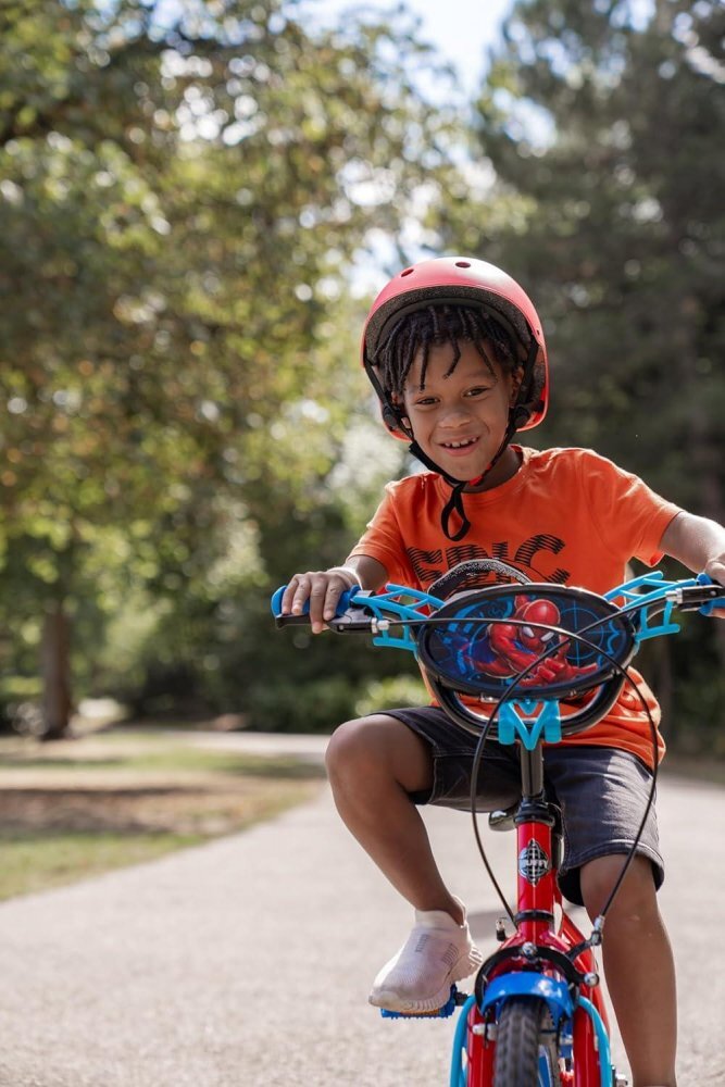 Huffy Bicicleta pentru copii Spiderman 16 inch cu roti ajutatoare