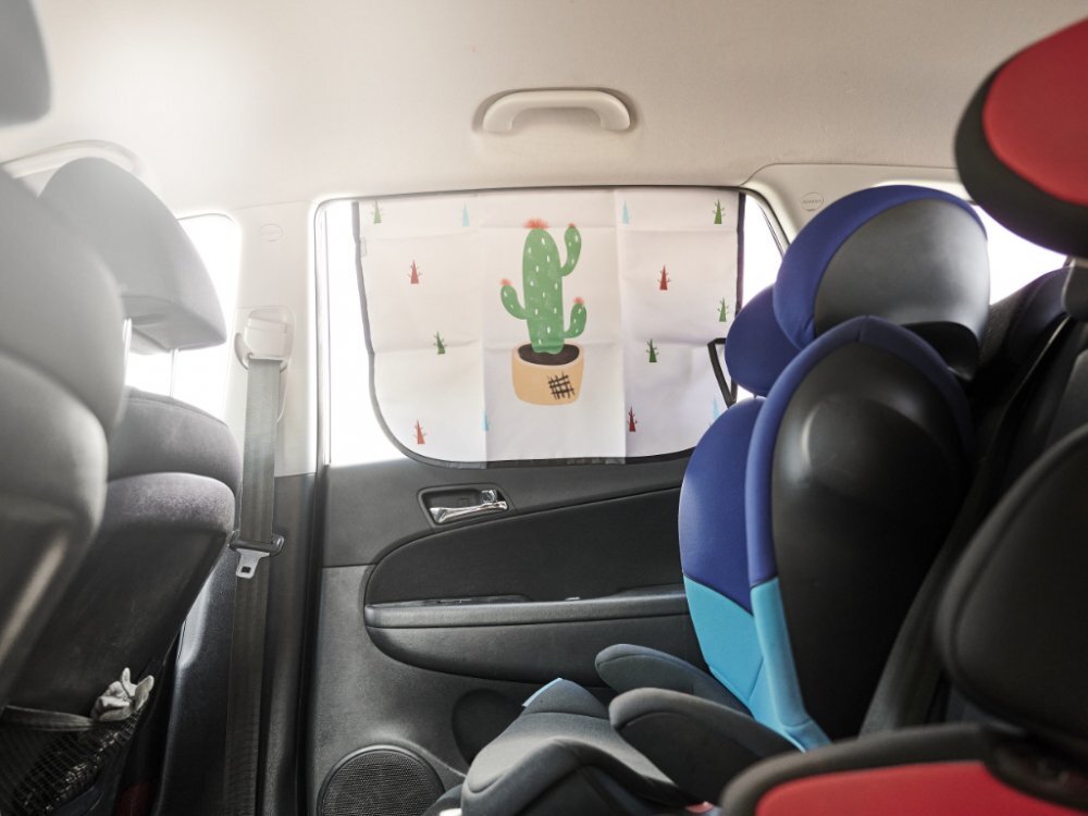 Ikonka Parasolar auto cu prindere magnetica Cactus dimensiune 59 cm x 45 cm