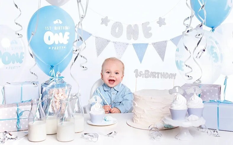 Ikonka Set decoratiuni petrecere First Birthday cu 33 elemente Albastru Argintiu