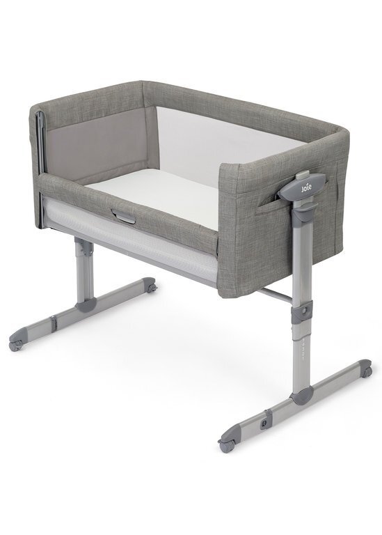 JOIE Patut pliant 2 in 1 Roomie Glide Foggy Gray cu panou lateral glisant ajustabil pe inaltime roti cu sistem de blocare cadru aluminiu